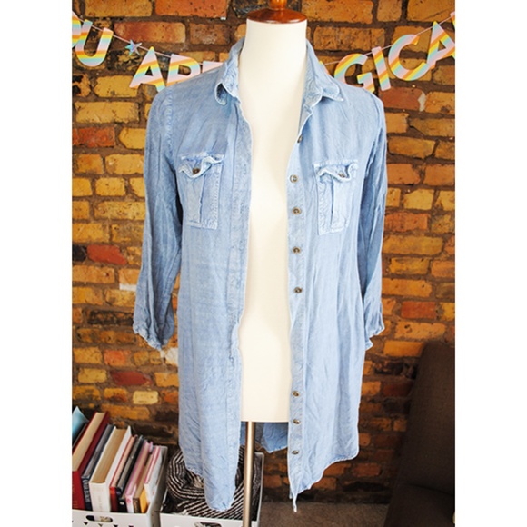 FEATHERS Button Down Denim Style Top - Picture 1 of 6
